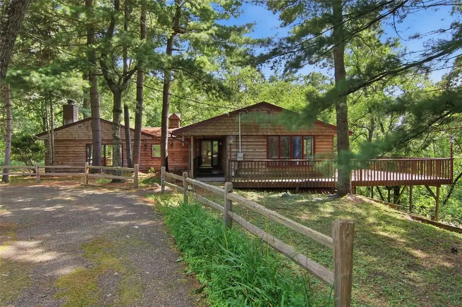 3153 Deerfield Road, Eau Claire, WI 54701 - #2