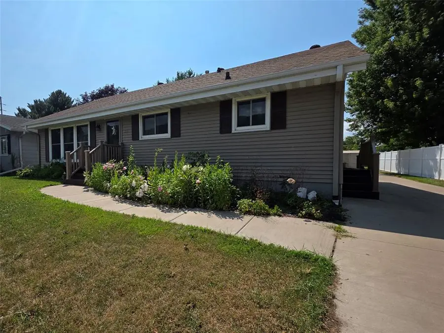 3836 33rd Street, La Crosse, WI 54601 - #2