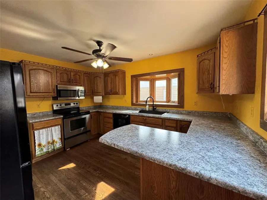 819 Platt Street, Eau Claire, WI 54703 - #3