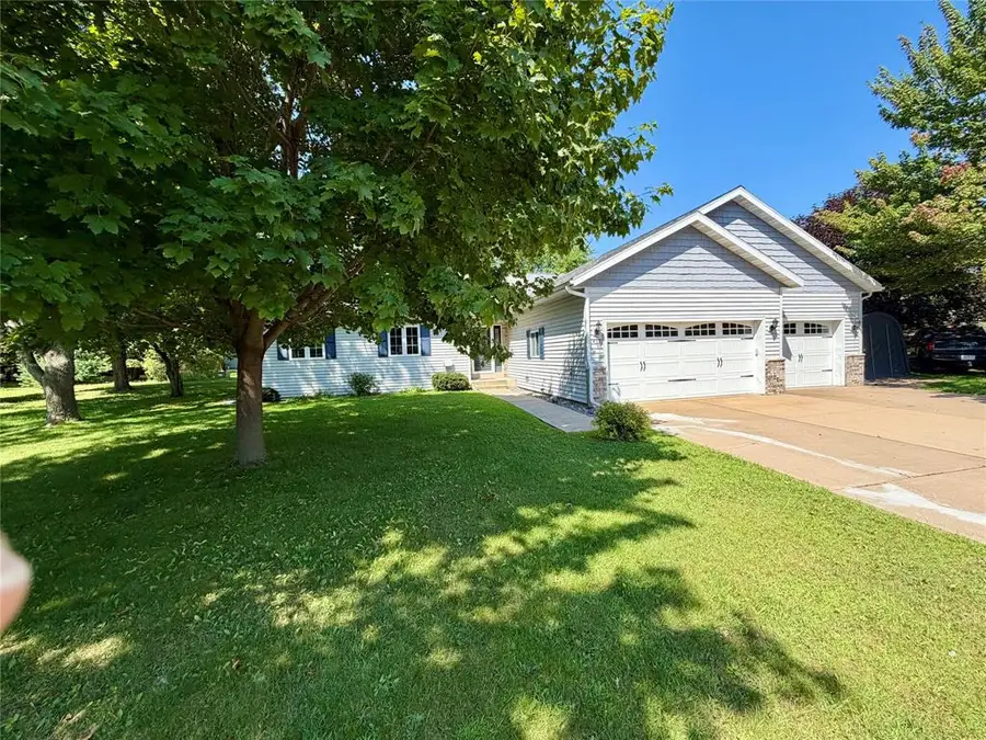 1432 Perry Street, Chippewa Falls, WI 54729 - #2