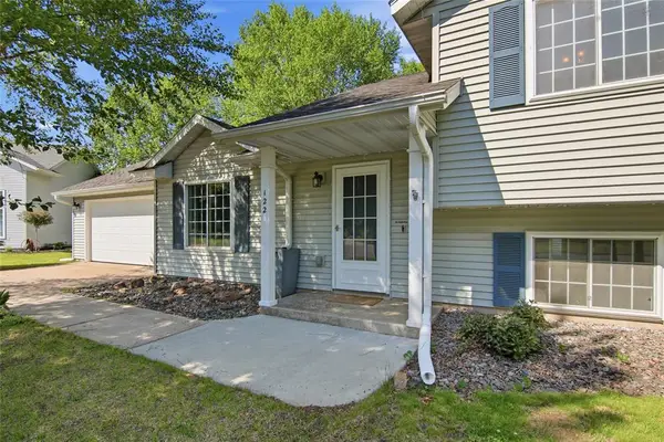 122 Eagle Ridge Court, Eau Claire, WI 54703