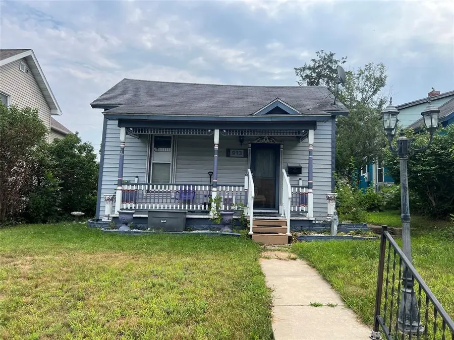 913 Summer Street, Eau Claire, WI 54701 - #2