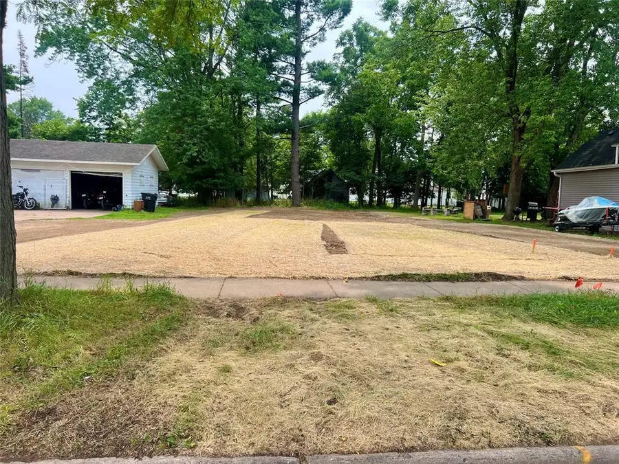 312 W 12th Avenue, Menomonie, WI 54751 - #2