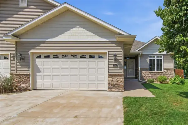 2912 Putnam Glen Place, Eau Claire, WI 54701