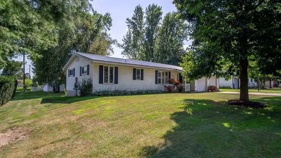 26231 W 1st Avenue, Eleva, WI 54738 - #2