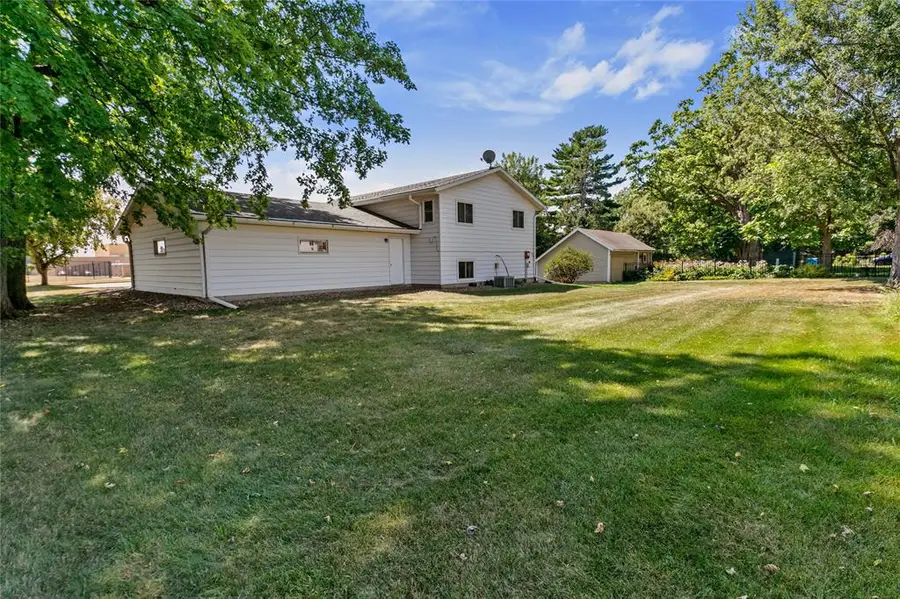 321 W Warner Street, Wausau, WI 54011 - #3