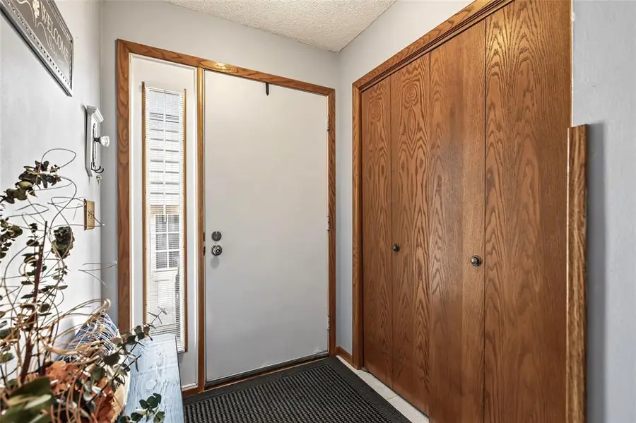 2737 Morningside Drive, Eau Claire, WI 54703 - #2