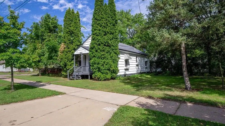 2627 7th Street, Eau Claire, WI 54703 - #3