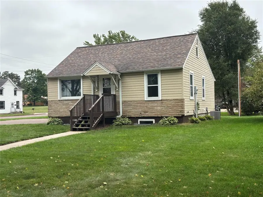 902 Queen Street, Bloomer, WI 54724 - #2