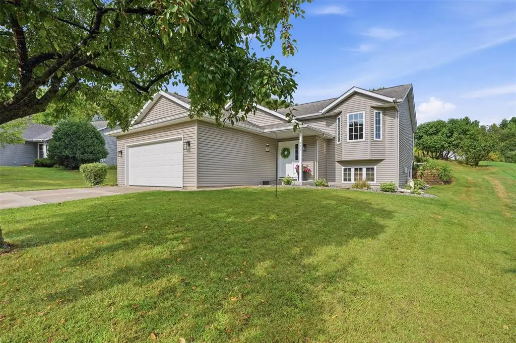 221 La Mans Lane, Eau Claire, WI 54703 - #1