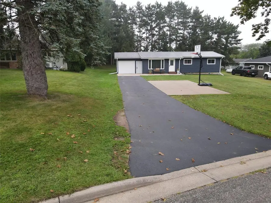 429 Auth Street, Durand, WI 54736 - #3