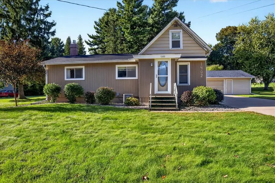 1402 E Blodgett Street, Marshfield, WI 54449 - #2