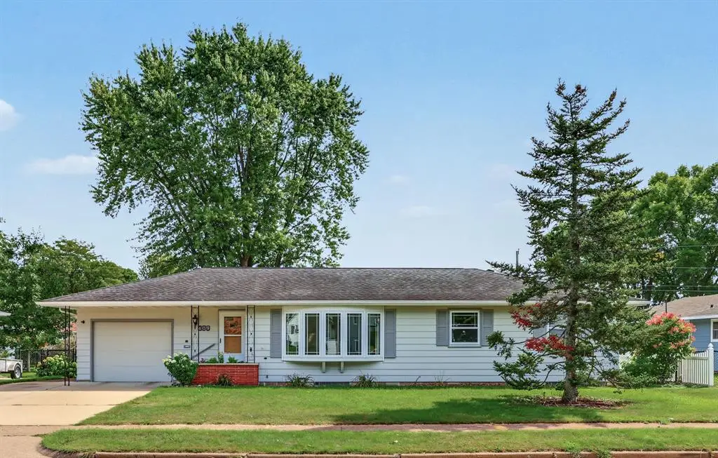 609 E Tyler Avenue, Eau Claire, WI 54701 - #1