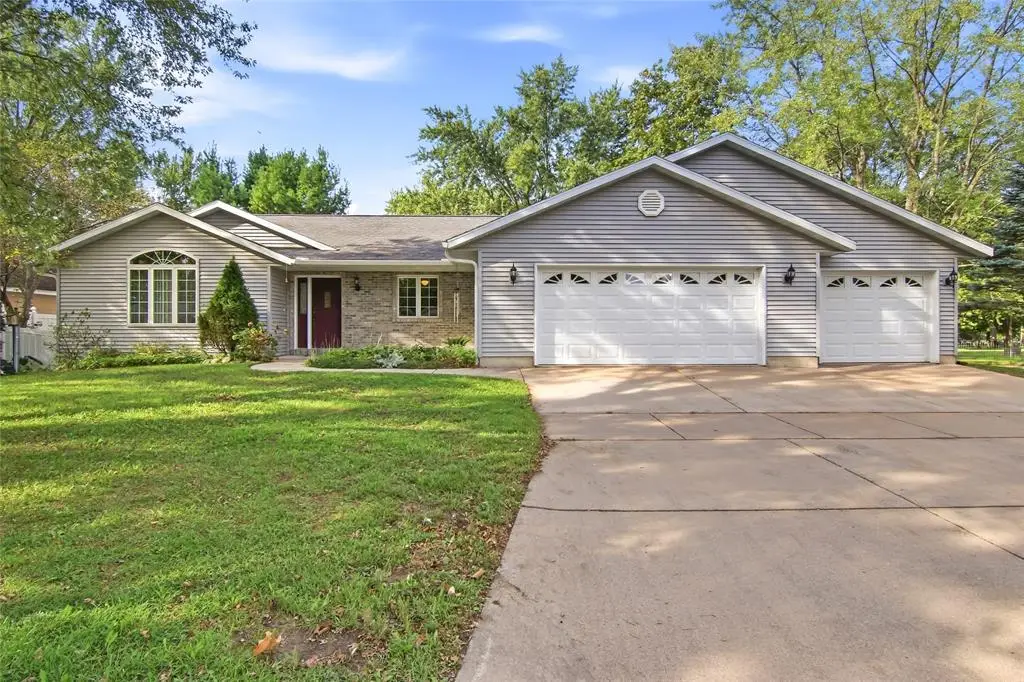 328 Marshall Street, Chippewa Falls, WI 54729 - #1