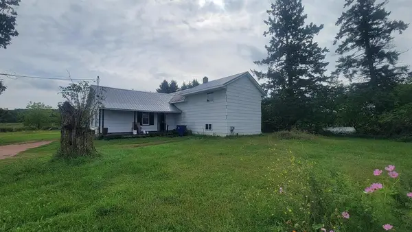 3585 Highway 49, Rosholt, WI 54473