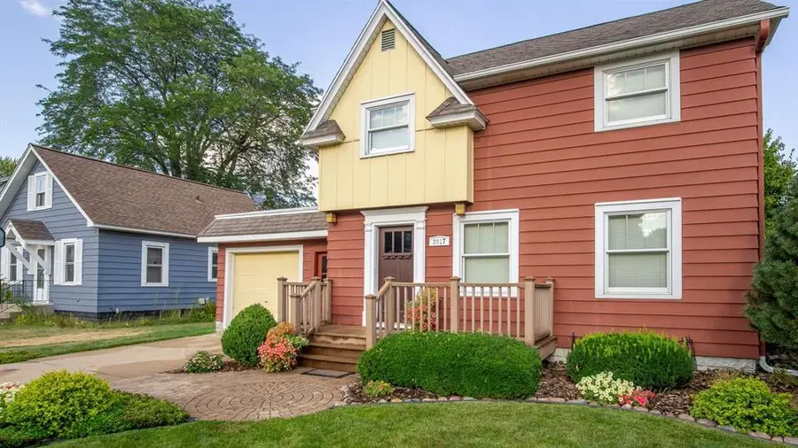 2017 11th Street, Eau Claire, WI 54703 - #2