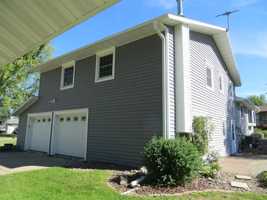 303 W Maple Street, Thorp, WI 54771 - #2