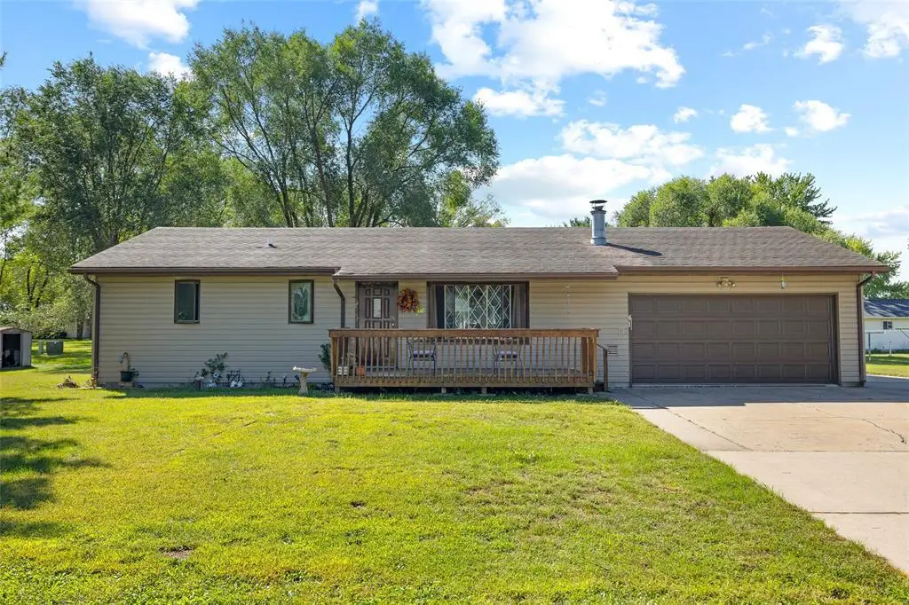 41 W 18th Street, Buffalo City, WI 54622 - #1