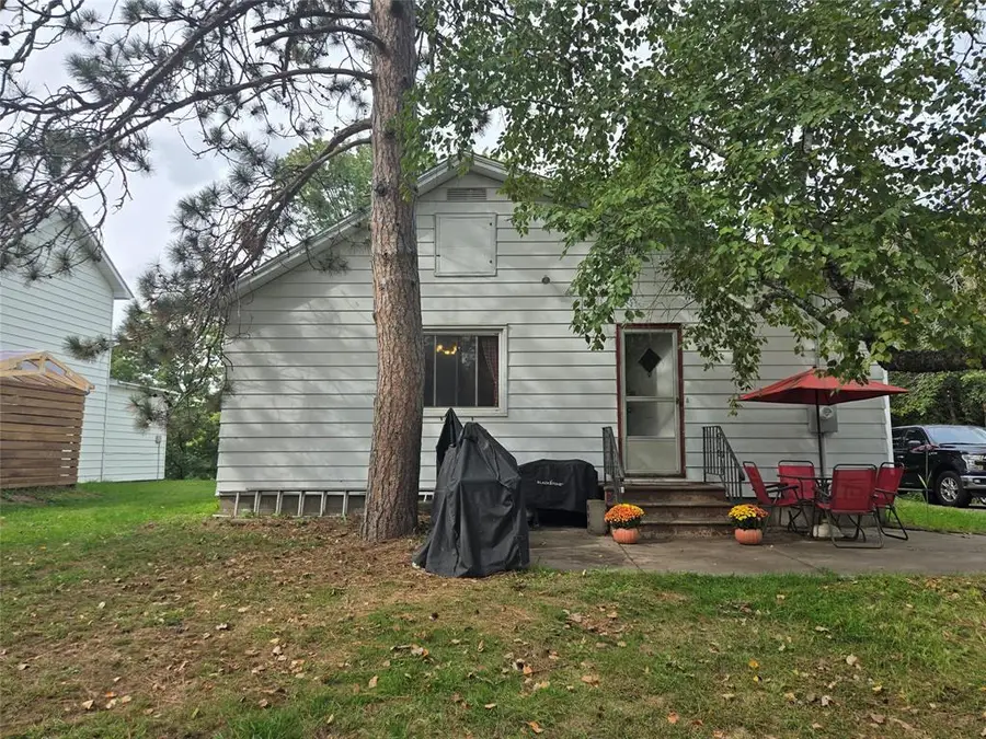 105 E Walnut Street, Chippewa Falls, WI 54729 - #3