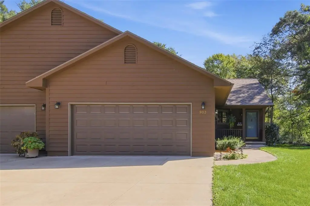 903 Woodglen Court, Altoona, WI 54720 - #1