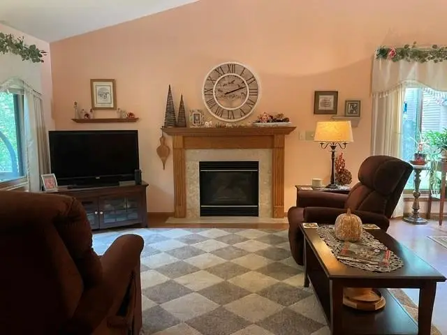 903 Woodglen Court, Altoona, WI 54720 - #3