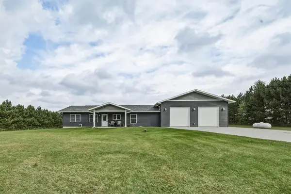 S7867 Windmill Drive, Augusta, WI 54722