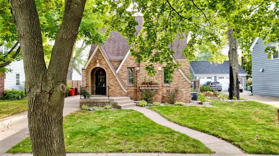 1627 Rust Street, Eau Claire, WI 54701 - #2