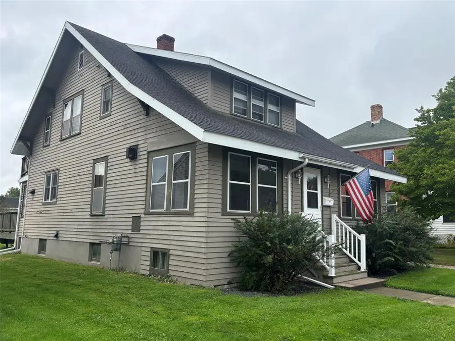 609 Jefferson Street, Arcadia, WI 54612 - #3
