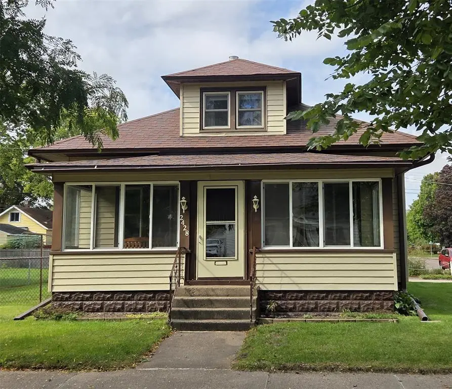 2428 4th Street, Eau Claire, WI 54703 - #1