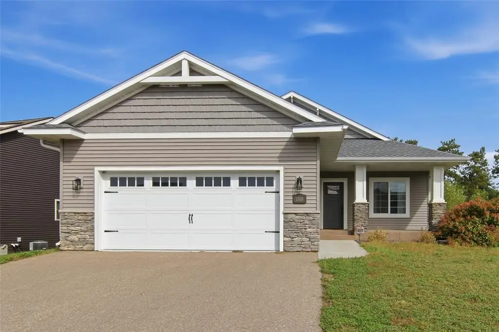 1308 St Andrews Drive, Altoona, WI 54720 - #1