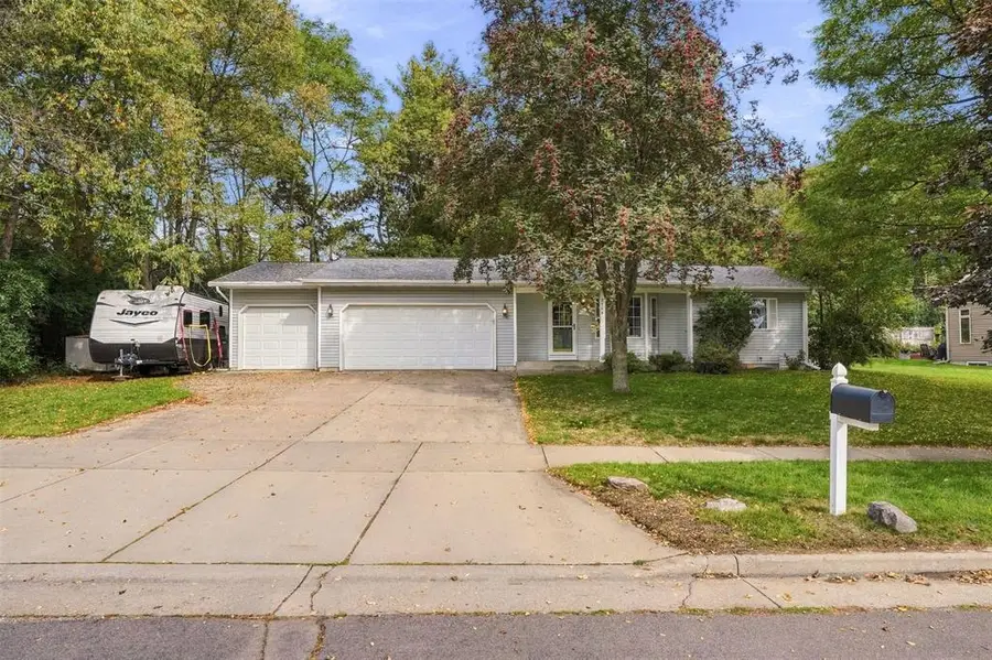 2704 Hemlock Lane, Eau Claire, WI 54703 - #2