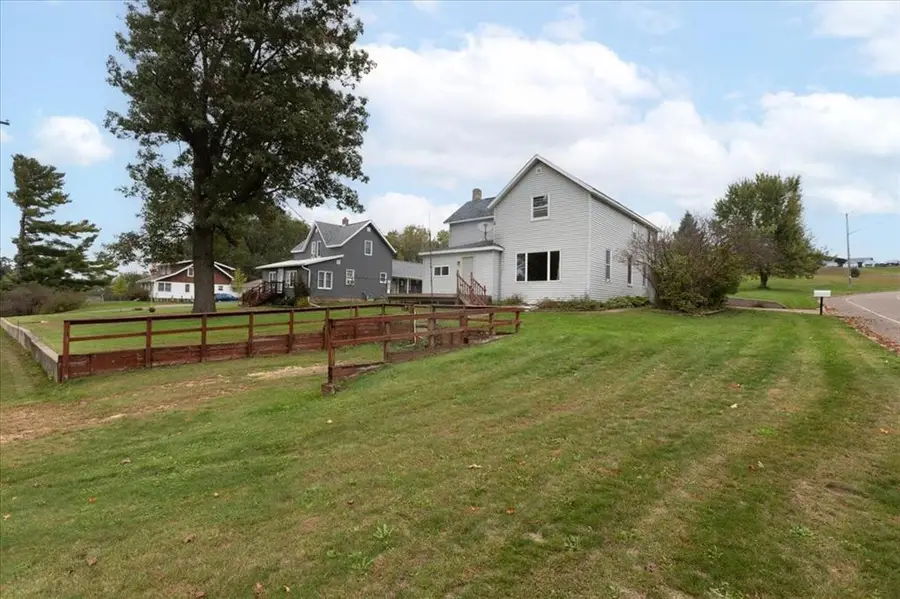 826 E 3rd Avenue, Durand, WI 54736 - #3