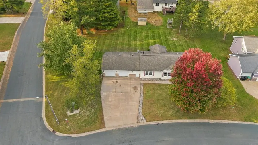 1027 Prairie Circle, Menomonie, WI 54751 - #2