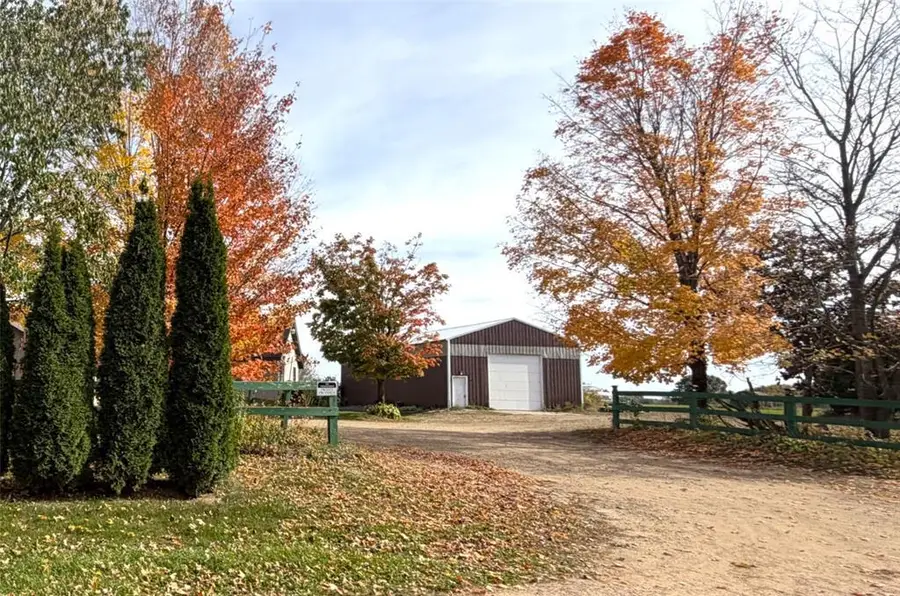 8063 North Road, Eau Claire, WI 54701 - #2