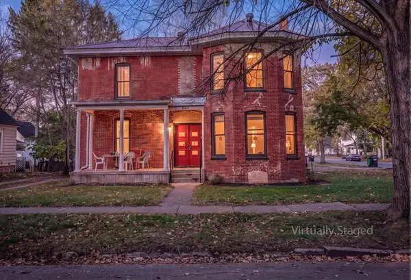 1103 E 8th Street, Menomonie, WI 54751
