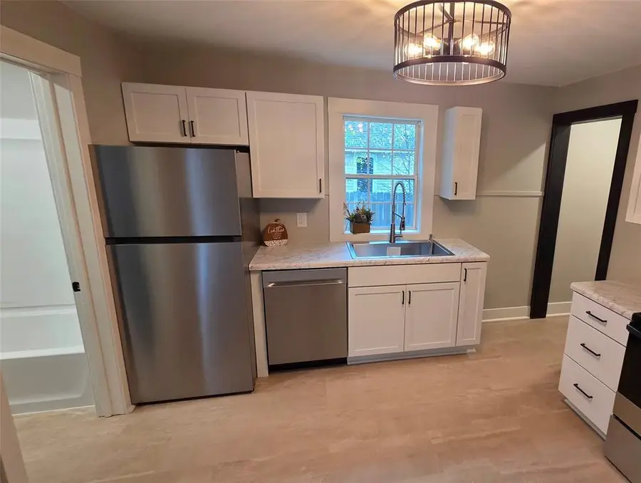 905 James Street, Eau Claire, WI 54703 - #2