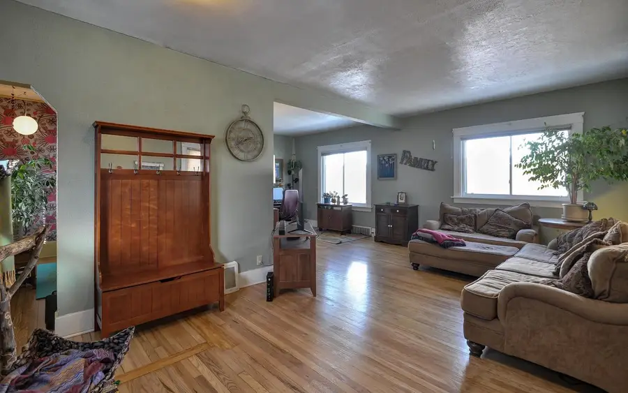 610 Goold STREET, Racine, WI 53402 - Image #3