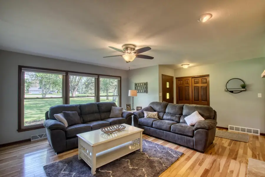 W226N8100 Longview DRIVE, Lisbon, WI 53089 - #3