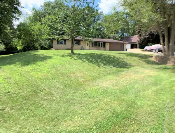 N82W22398 Mary Ann COURT, Lisbon, WI 53089