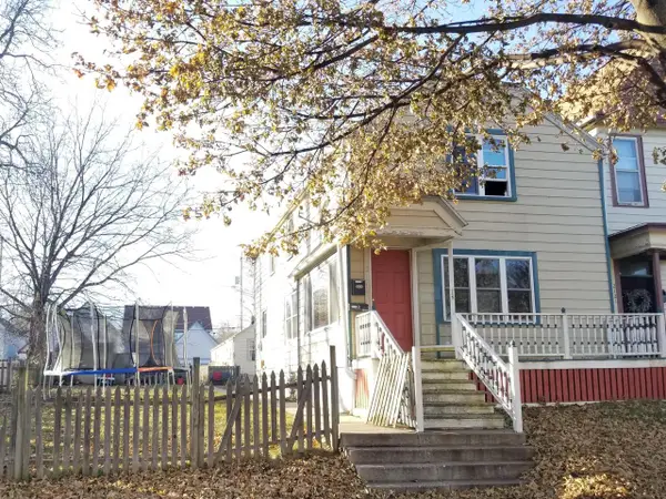 2117 N Palmer STREET, Milwaukee, WI 53212