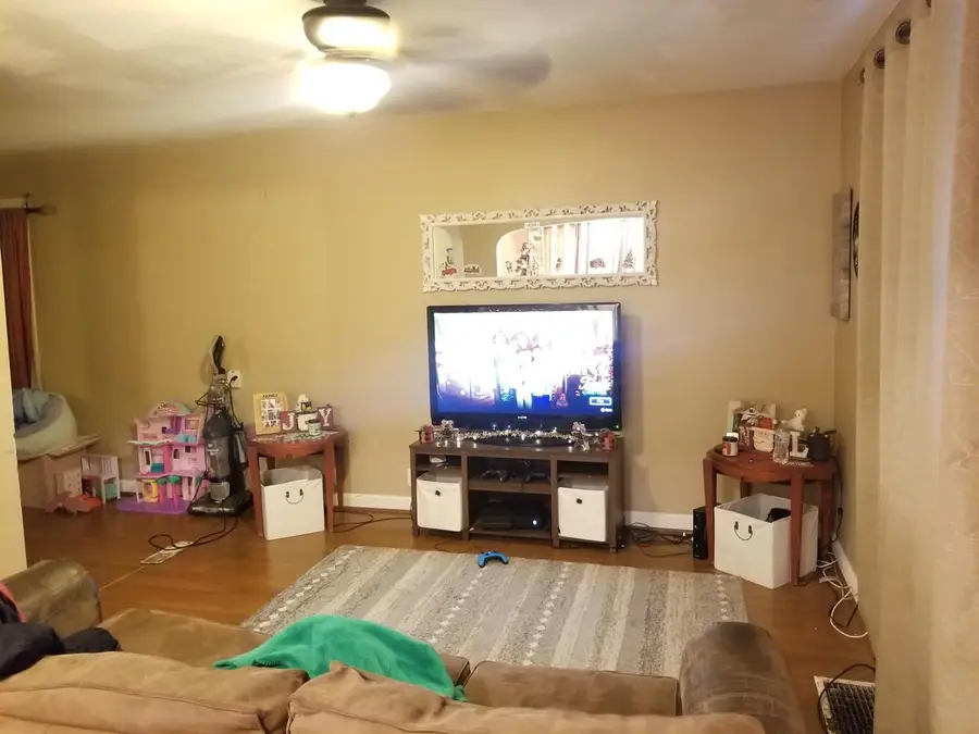 2117 N Palmer STREET, Milwaukee, WI 53212 - Image #3