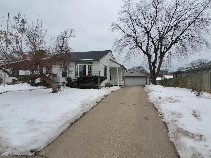 4162 S Logan AVENUE, Milwaukee, WI 53207 - Image #3