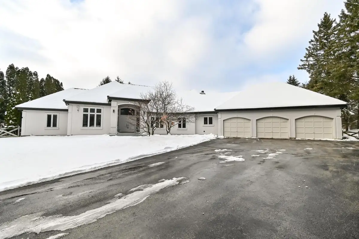 10553 N Riverlake DRIVE, Mequon, WI 53092 - #1