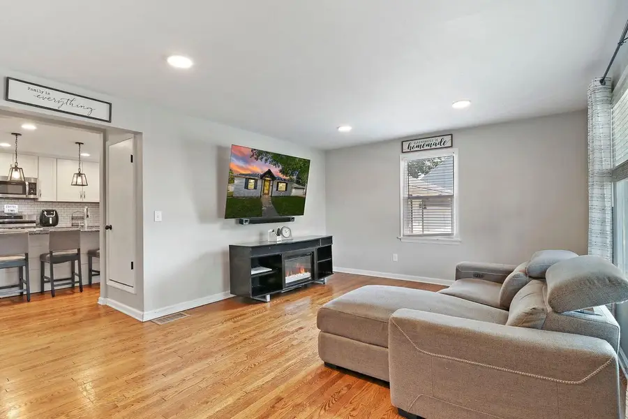 7715 33rd AVENUE, Kenosha, WI 53142 - #3