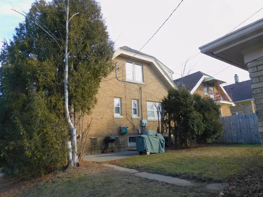 3305 S 11th STREET, Milwaukee, WI 53215 - #3