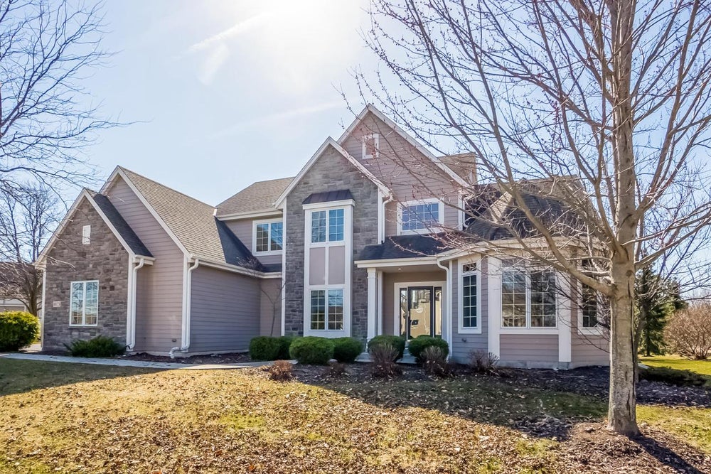 1875 Mineral Springs BOULEVARD, Oconomowoc, WI 53066 ERA