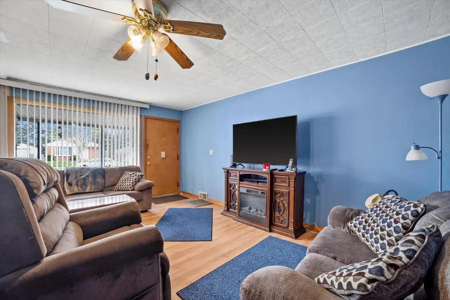 2932 S 56th STREET, Milwaukee, WI 53219 - #3