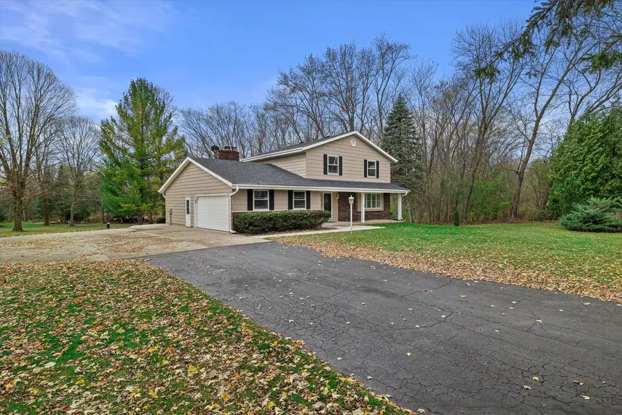 6687 Kingswood DRIVE, Cedarburg, WI 53012 - #3