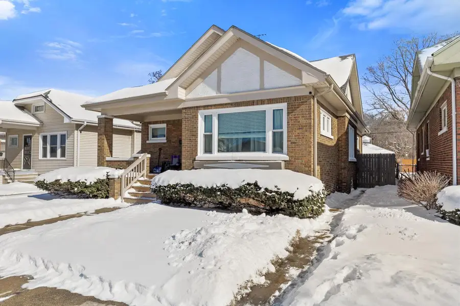 2021 Center STREET, Racine, WI 53403 - #2