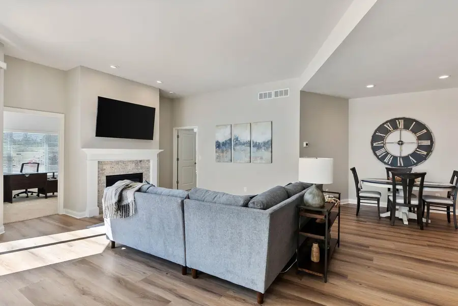 868 S Verona CIRCLE #26, Grafton, WI 53024 - #3